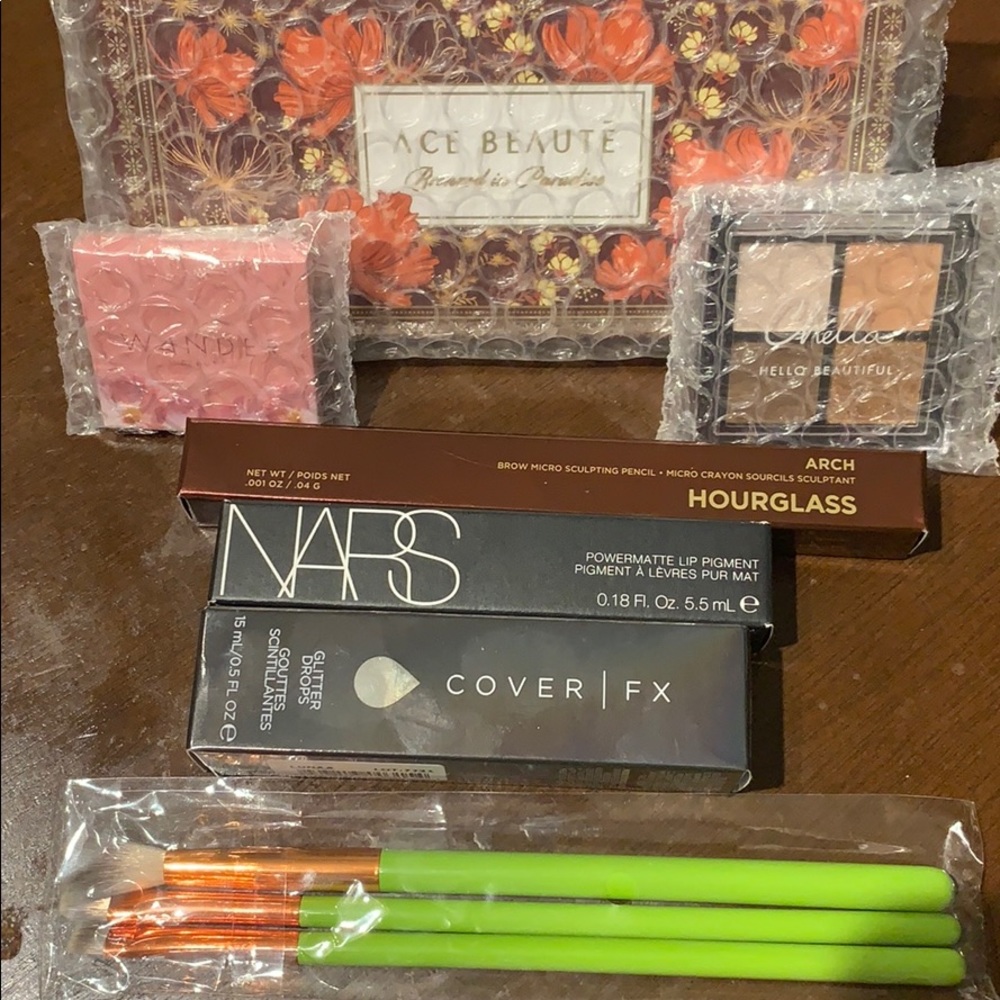 High end brand makeup bundle- NARS, coverfx etc.